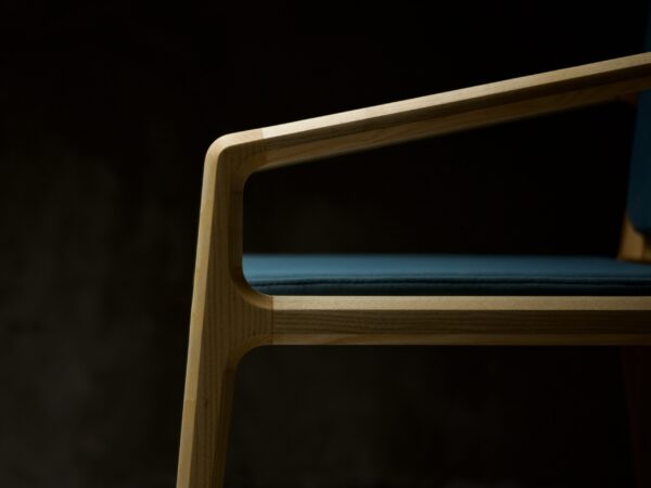 DC8-V3 Chair
