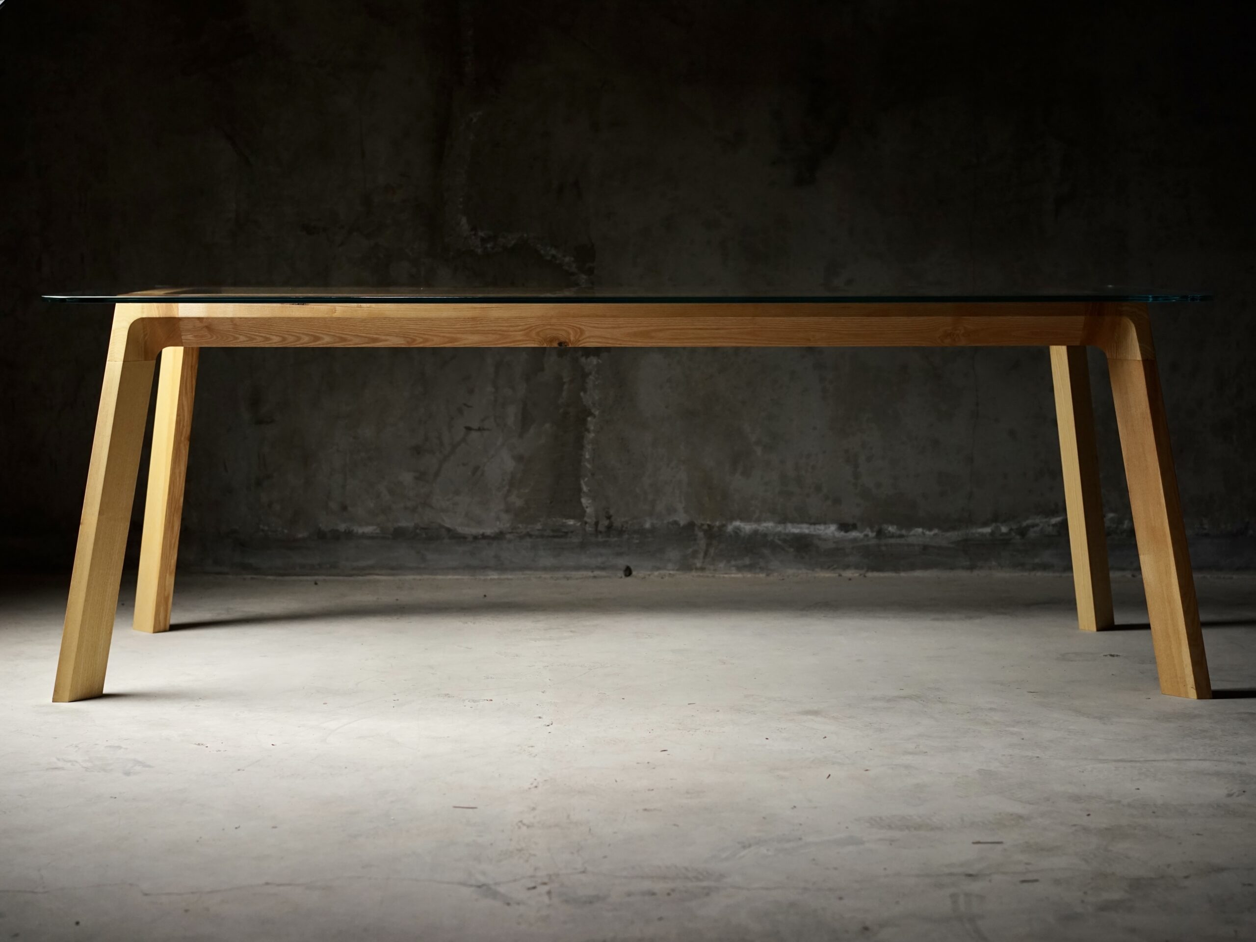 Domus Dining Table - Image 5